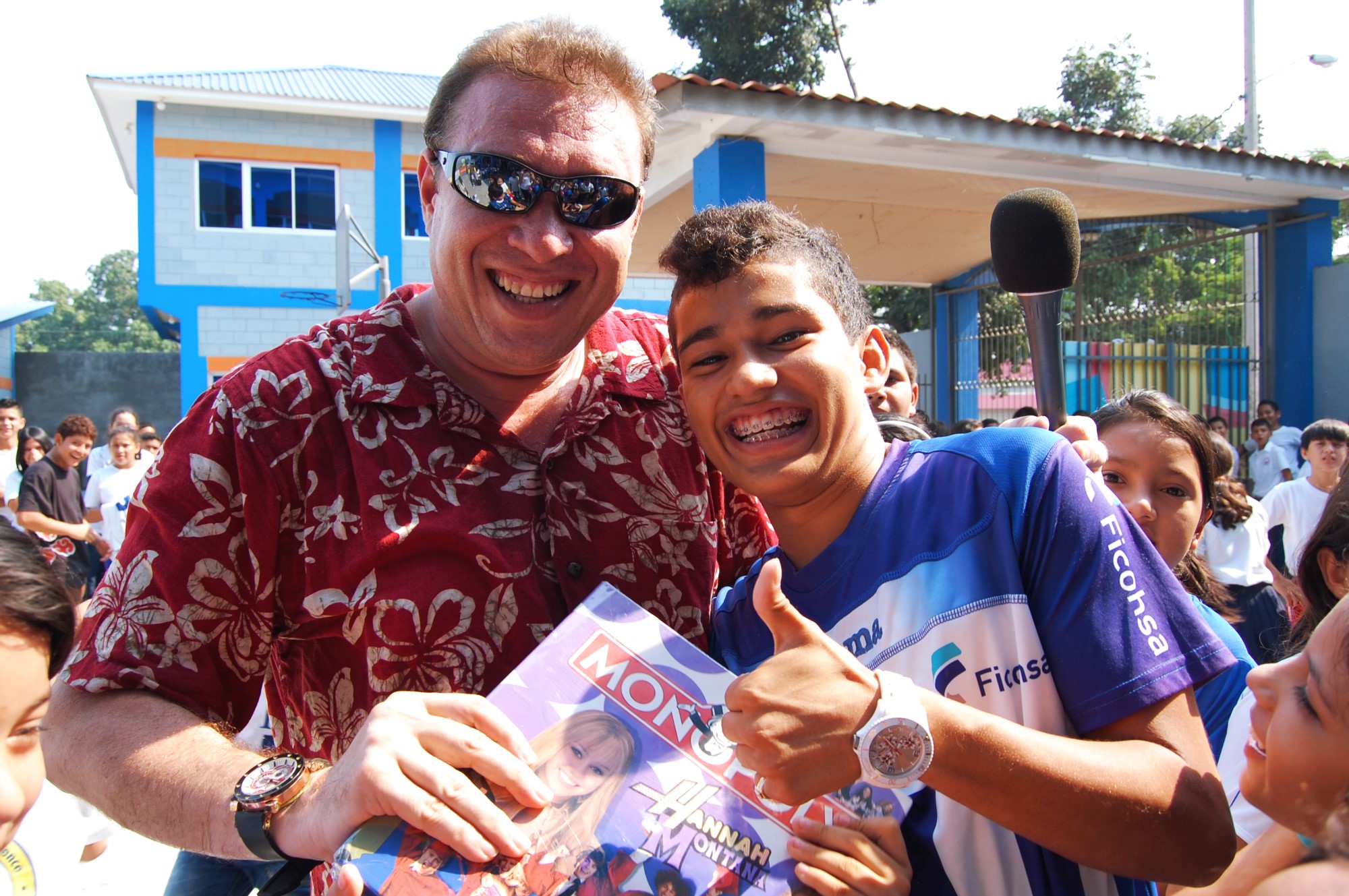 2013 - Génesis Bilingual School