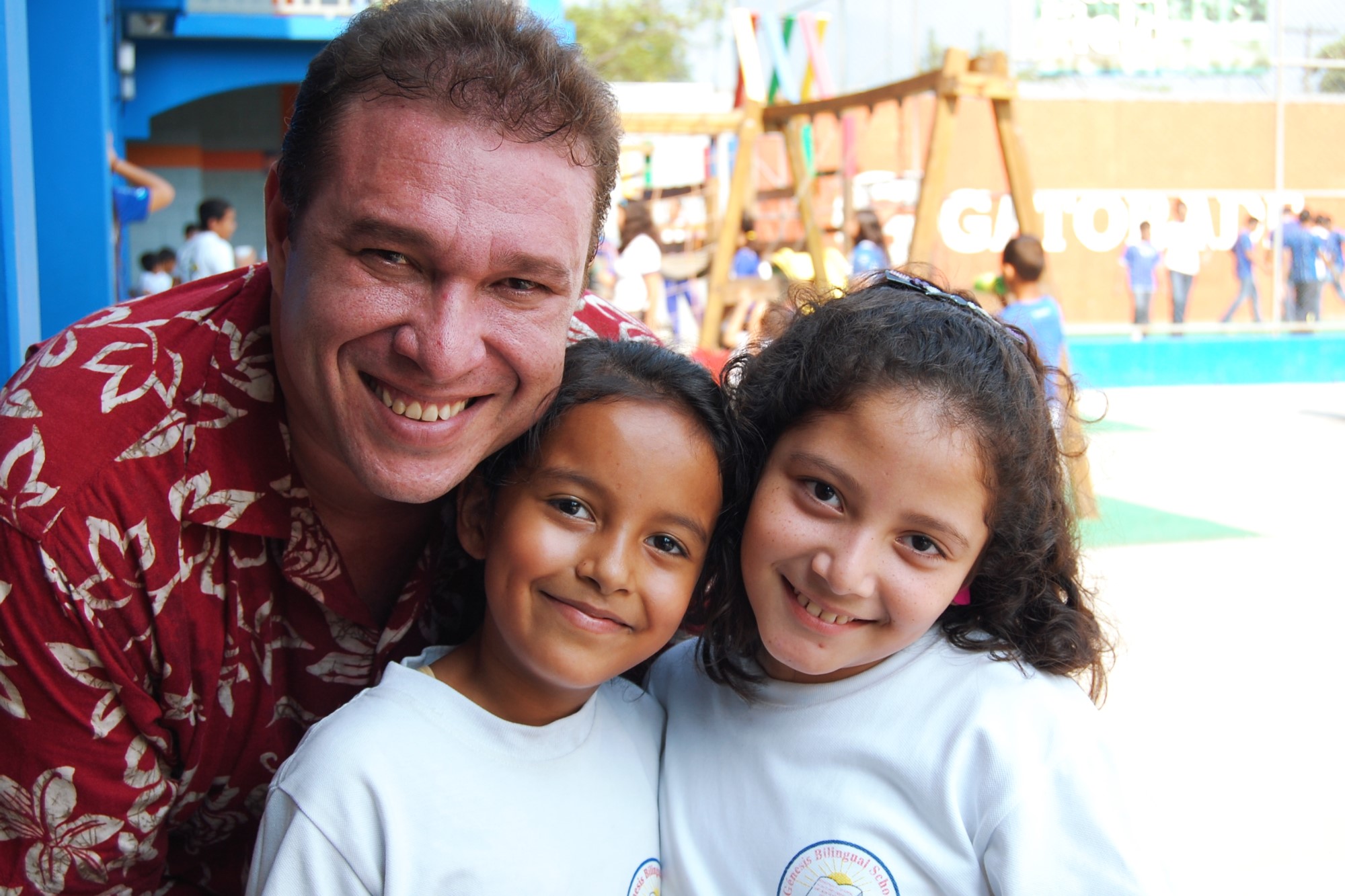 2013 - Génesis Bilingual School