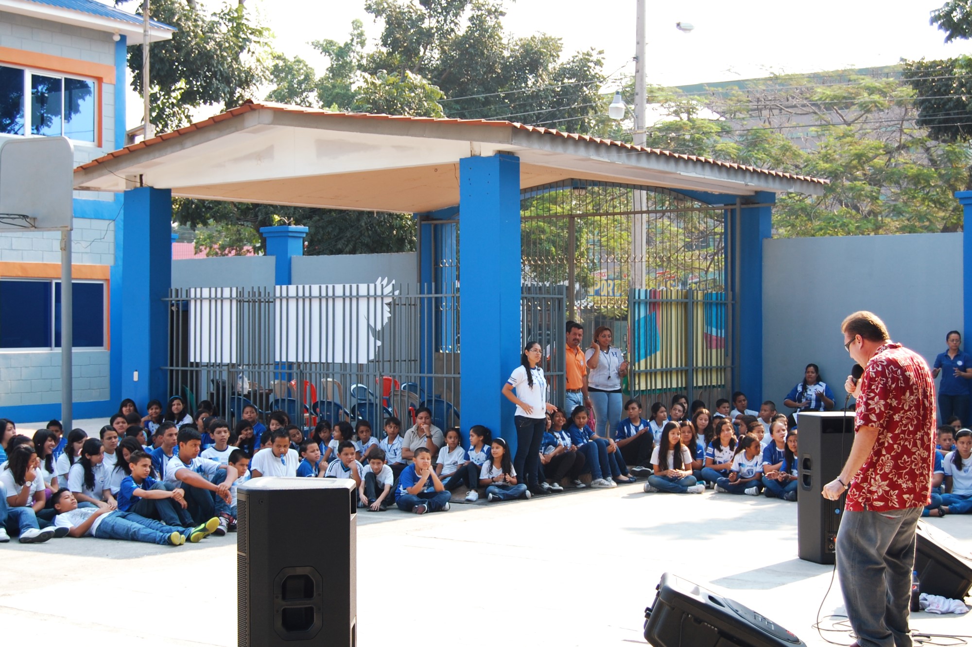 2013 - Génesis Bilingual School